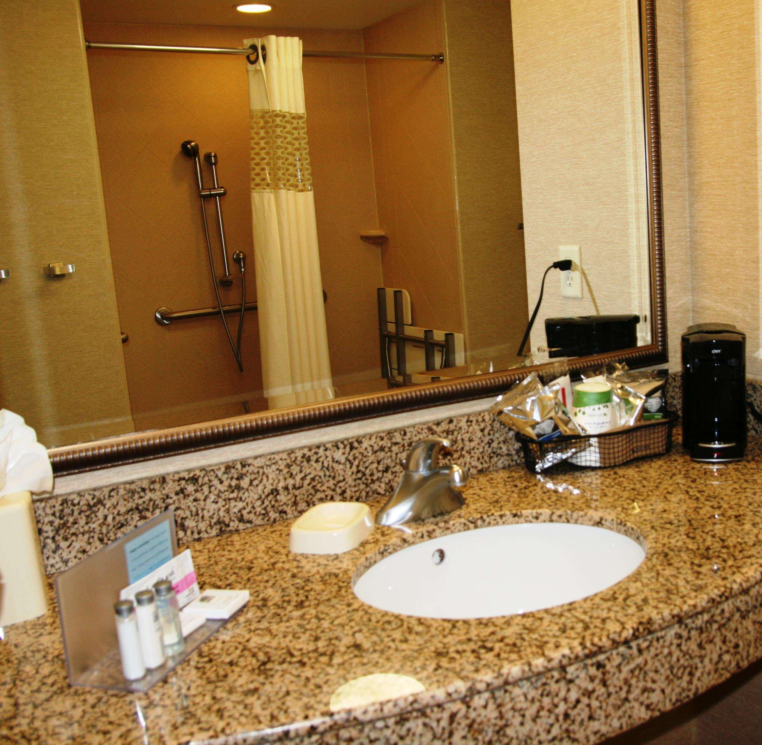 Hampton Inn Denver Northeast-Брайтън Екстериор снимка