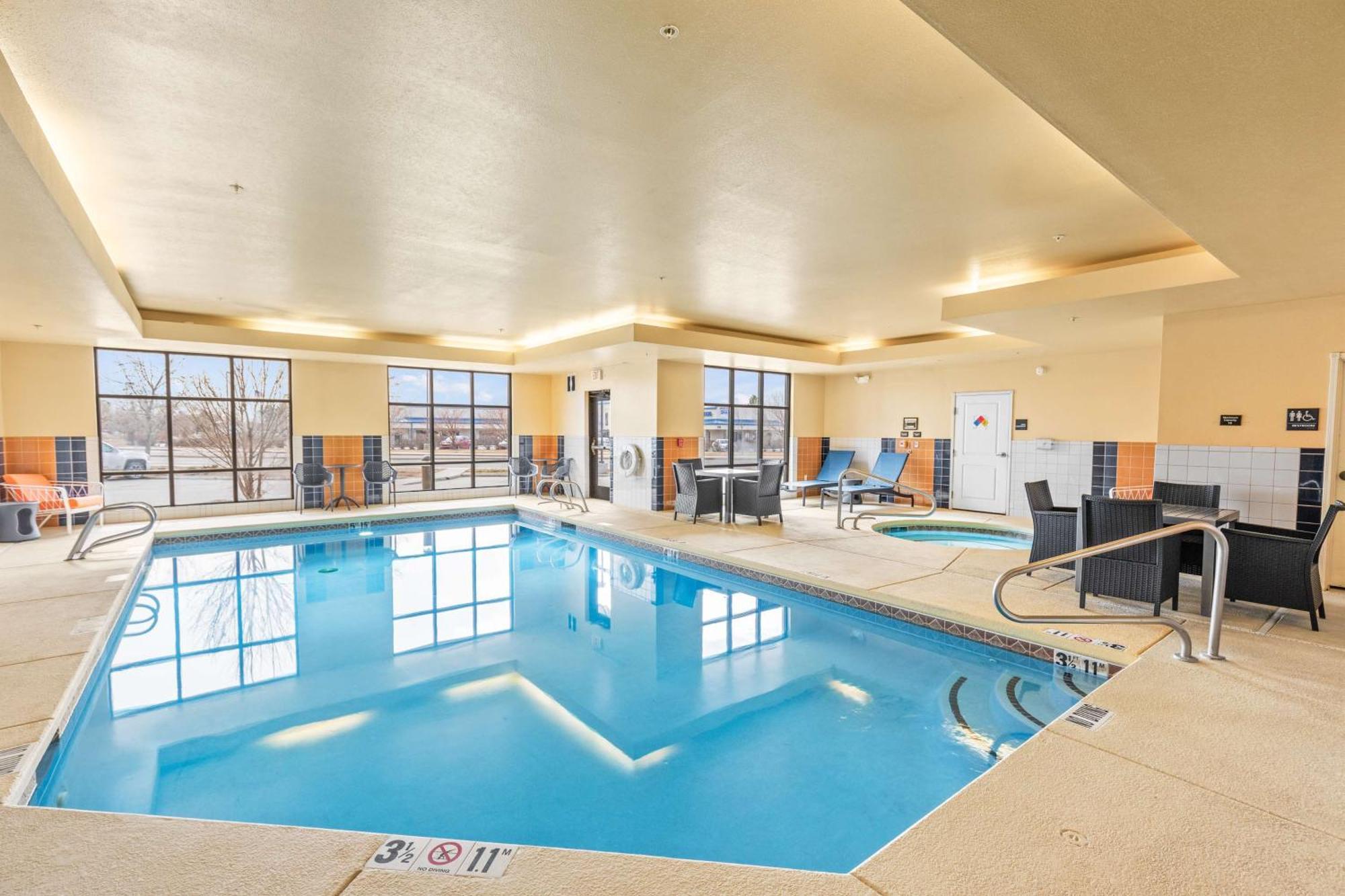 Hampton Inn Denver Northeast-Брайтън Екстериор снимка