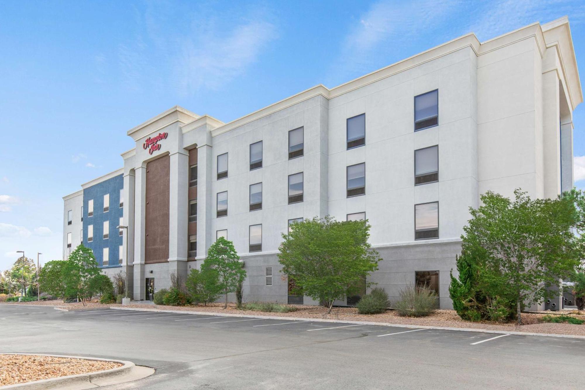 Hampton Inn Denver Northeast-Брайтън Екстериор снимка