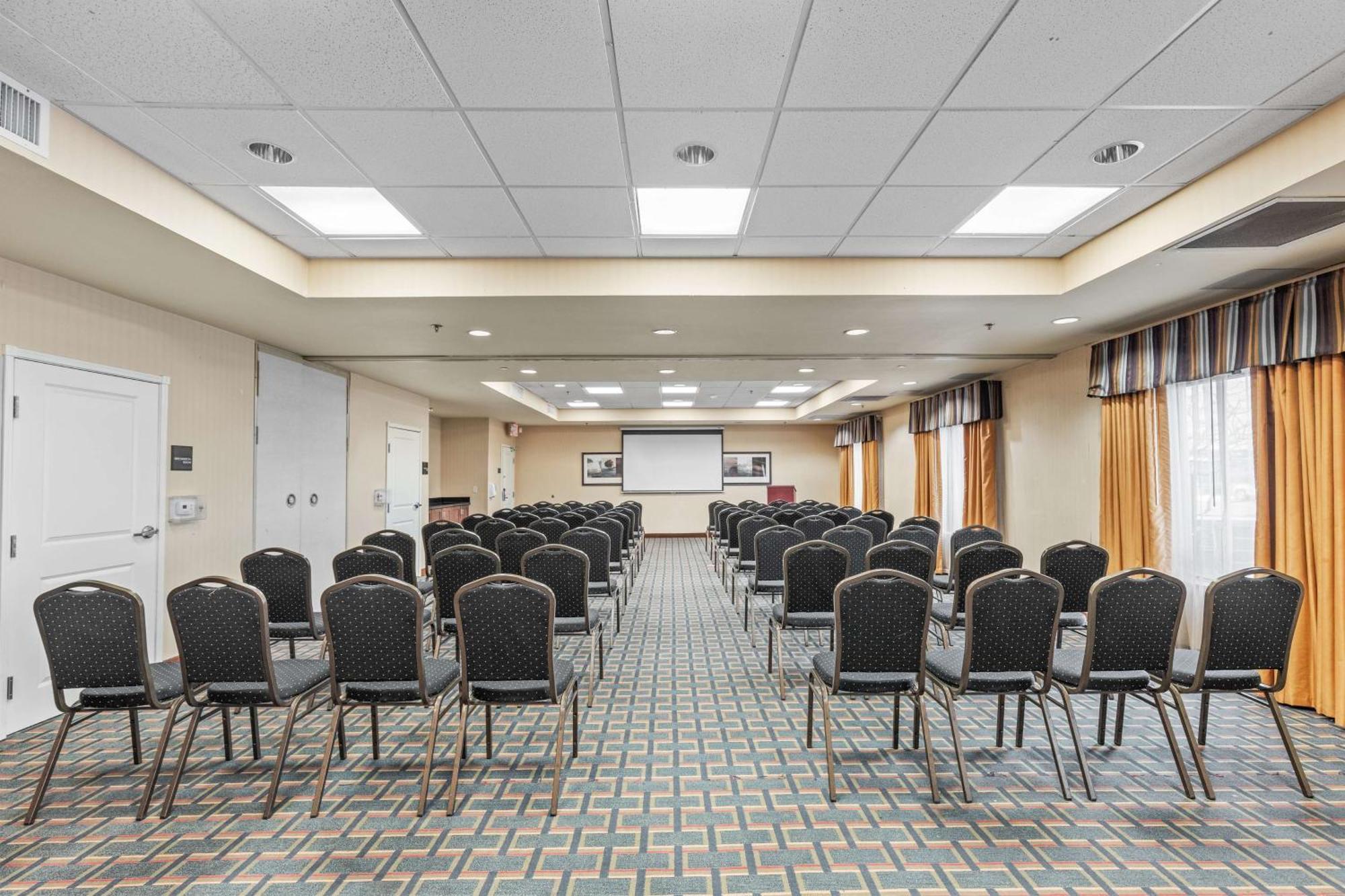 Hampton Inn Denver Northeast-Брайтън Екстериор снимка